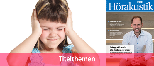 Mädchen hält sich die Ohren zu